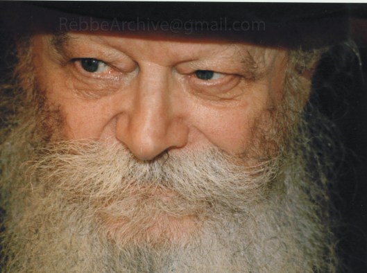 Przywódca Chabadu Menachem Mendel Schneerson ———- Глава Хабада Менахем-Мендл Шнеерсон